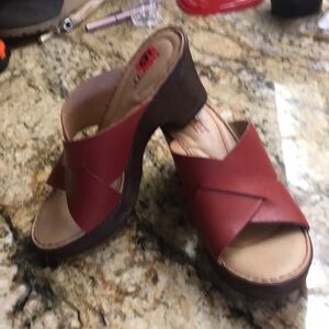 Born Womens Red clog size 6 new